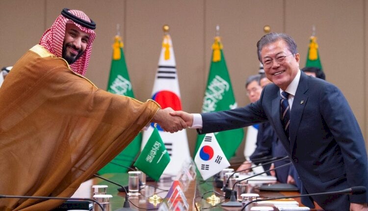 هذا ما فعله سفير كوريا الجنوبية بالسعودية مع موظفة بعدما طلب منها احضار الشاي له!
