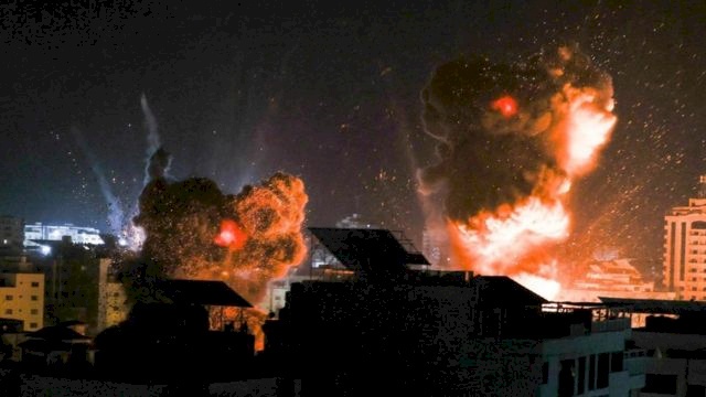 صحيفة تكشف تفاصيل أشد الليالي دموية في الحرب الاخيرة على غزة