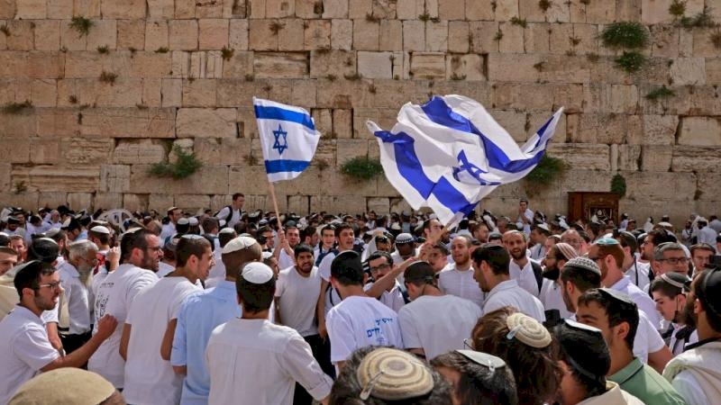 رسميا.. الاحتلال يصادق على "مسيرة الأعلام": "الشرطة مُستعدة جيدا"
