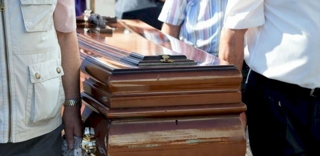 وصية غريبة.. سيدة تحدد 15 اسما لحضور جنازتها وترفض مشاركة عائلتها!