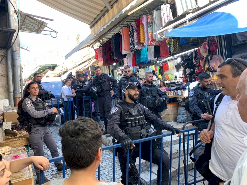 القدس المحتلة: انطلاق "مسيرة الأعلام" الاستفزازيّة