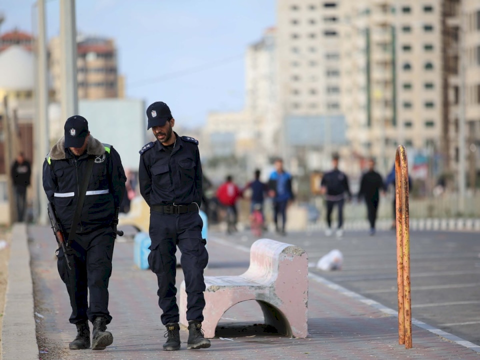 غزة: الشرطة تمنع الاحتفالات حتى انتهاء امتحانات التوجيهي