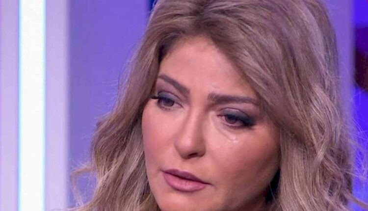الفانة علا غانم تكشف عمرها الحقيقي والفيلم الذي تتمنى أن تحذف الرقابة مشاهدها منه!