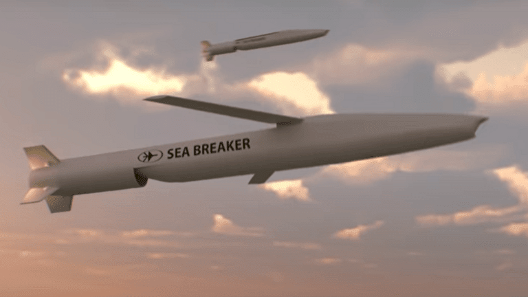 إسرائيل تكشف عن صاروخها المجنح الجديد