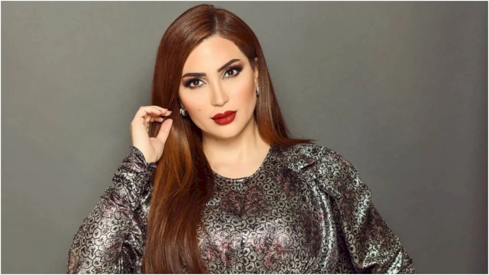 فستان نسرين طافش "من الأمام" في مهرجان كان يعرضها لهجوم "عنيف"