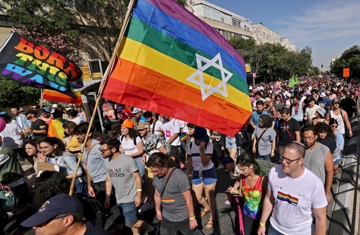 محكمة إسرائيلية تجيز للمثليين الإنجاب عبر "استئجار الأرحام"