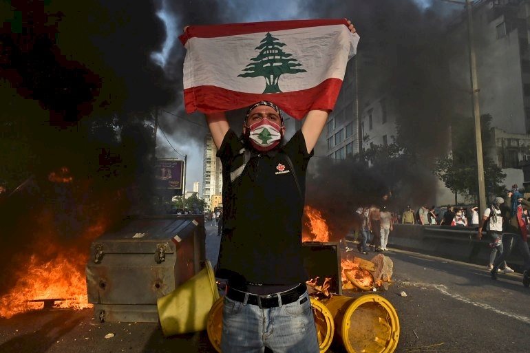 تقرير: إسرائيل تستعد لاحتمال "سقوط لبنان" وتدفق آلاف اللاجئين