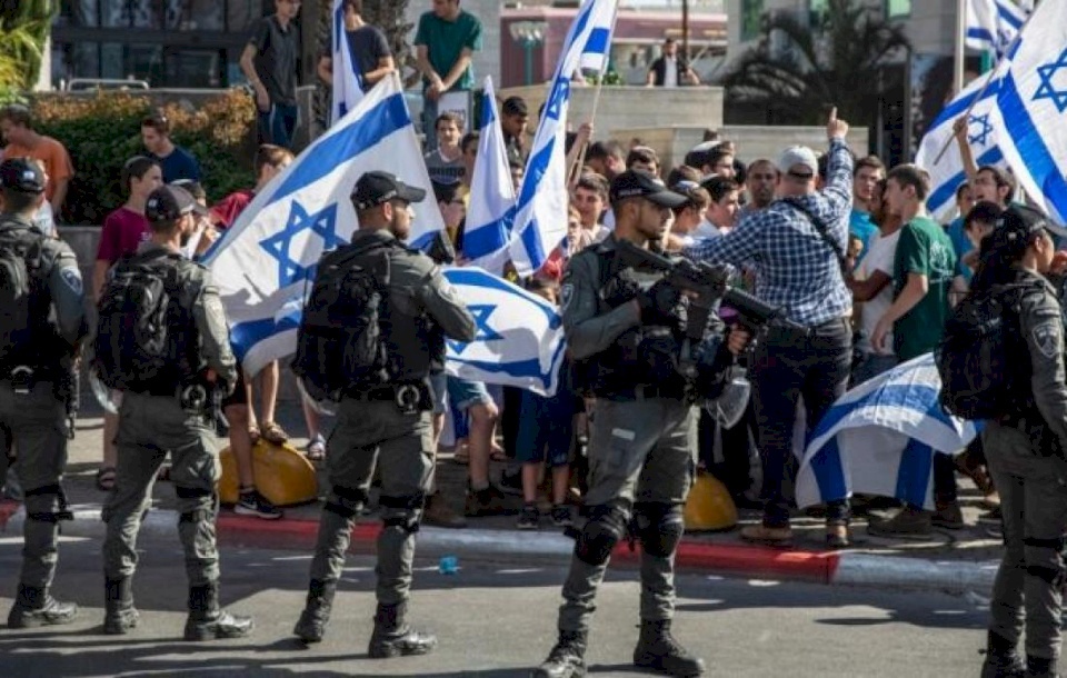 دعوات للتصدي لمسيرة المستوطنين مساء اليوم في القدس