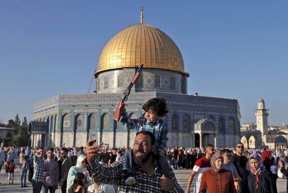 الاحتلال يعلن عن إجراءات للفلسطينيين في عيد الأضحى