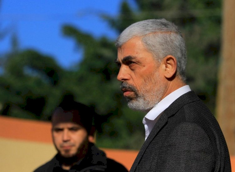 غير قابل للتنبؤ.. صحيفة: إسرائيل تبدأ بإعادة تحليل شخصية السنوار