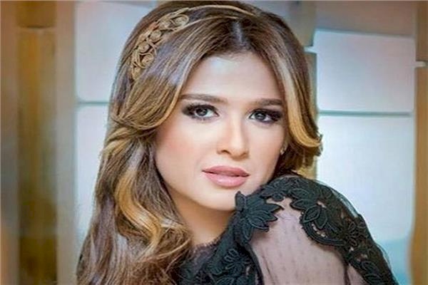 بعد دخولها في غيبوبة.. تطور جديد في حالة الفنانة ياسمين عبد العزيز