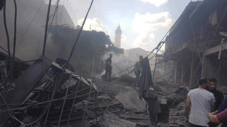 صور- غزة: قتيل و10 إصابات في انفجار ضخم بسوق شعبي 