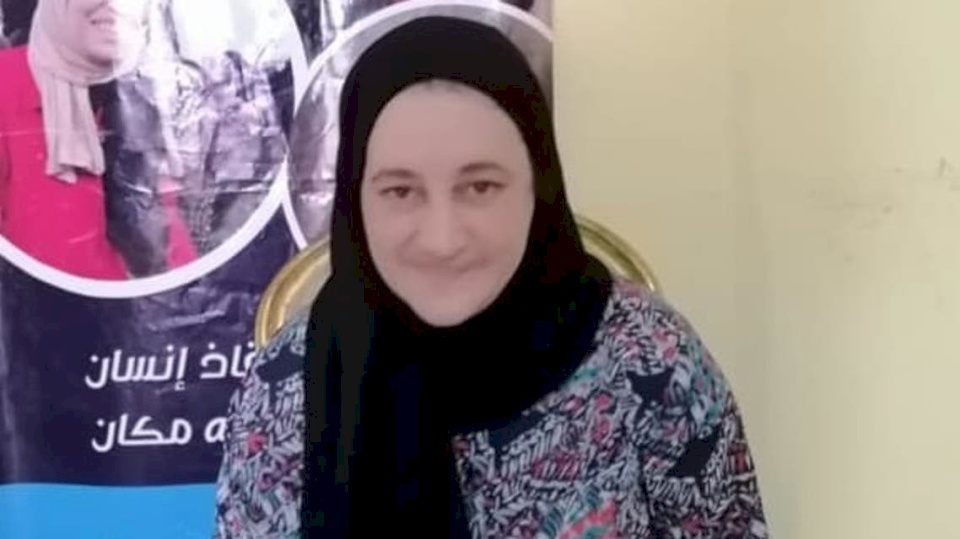 شاهد| بعد تشردها في الشارع.. صور فنانة مصرية في دار إيواء