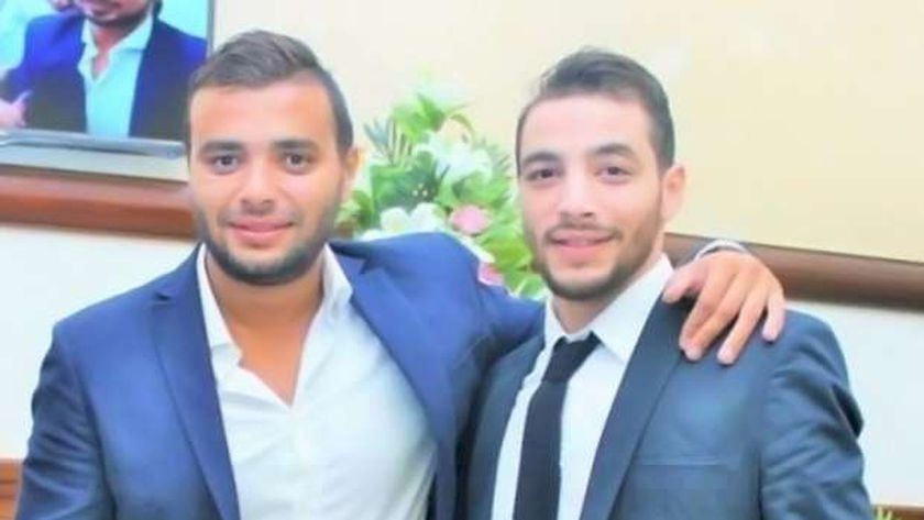 جدل كبير لما فعله رامي صبري في أول ظهور له بعد وفاة شقيقه (فيديو)