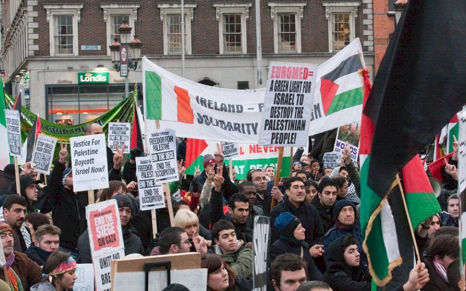 قاضٍ أميركي يحكم بإخفاء معلومات المتضامنين مع فلسطين عن منظمة إسرائيلية