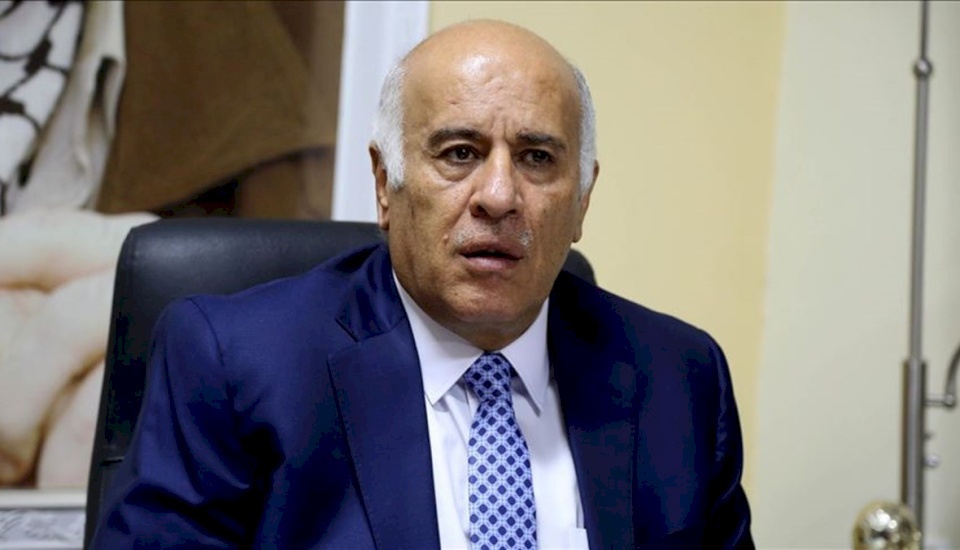 الرجوب: السلطة تتحمل مسؤولية مقتل نزار بنات