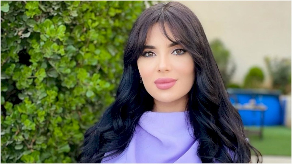 صورة- لينا قيشاوي تتلقى التهاني بعد ظهور علامات الحمل عليها