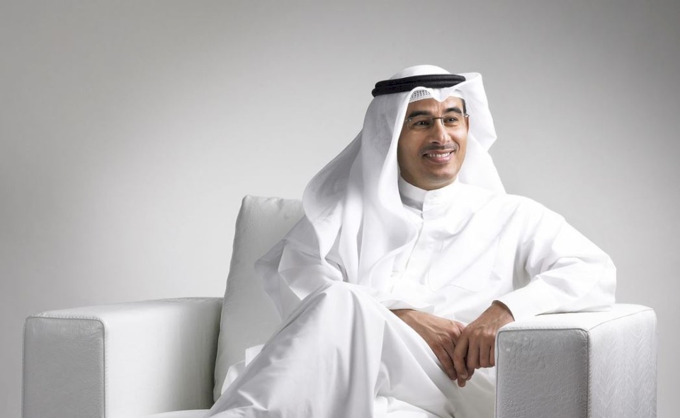 أهم رجل أعمال إماراتي يتبرع بالملايين "لإطعام فقراء إسرائيل"!