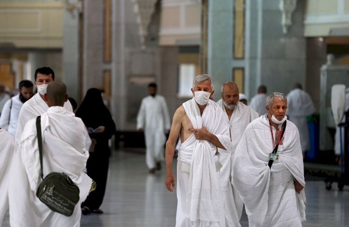 السعودية تحدد موعد تلقي طلبات العمرة من الخارج