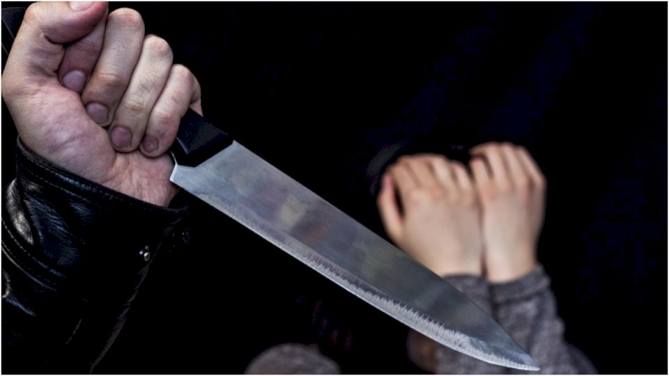 سعودي ينحر زوجته أثناء نومها ويشوه ابنه.. إليكم تفاصيل الجريمة!