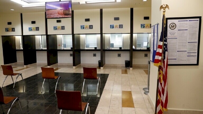 أفغانستان.. السفارة الأمريكية تأمر موظفيها بإتلاف الوثائق الحساسة