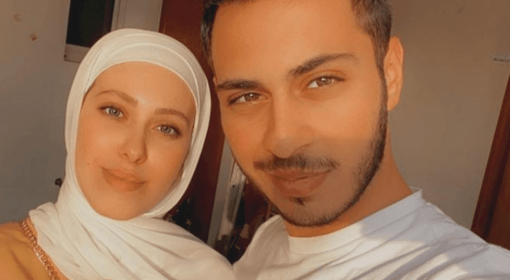الوليد مقداد بإجتماع طارئ مع عائلته.. وهكذا ودّع العزوبية مع عروسه (فيديو)