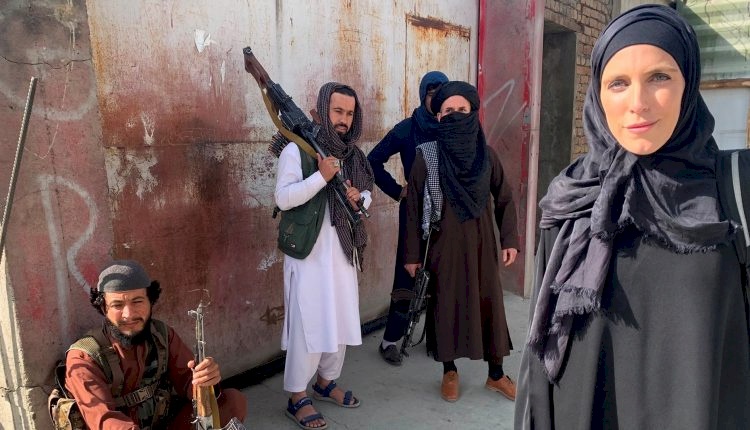 مراسلة CNN تكشف هذا الأمر عن صورتها بالحجاب من أفغانستان بعد الضجة التي أثارتها