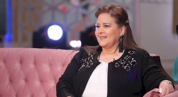 توأم دلال عبد العزيز تظهر بعد وفاتها! (فيديو)