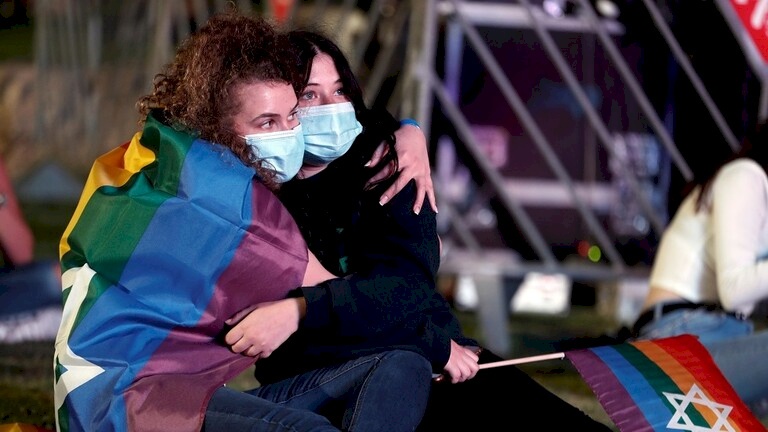 "الصحة الإسرائيلية" تلغي حظر تبرع مثليي الجنس بالدم