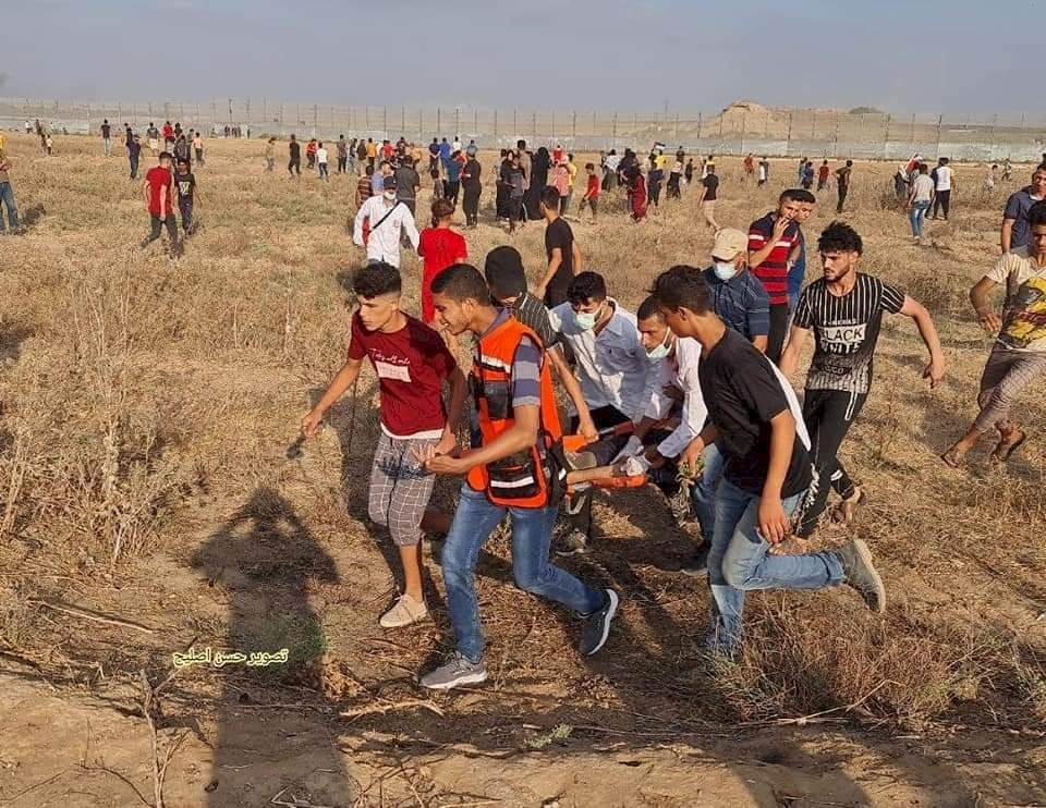 محدث| 41 إصابة بينها حالتان حرجتان إثر قمع الاحتلال مسيرة سلمية شرق غزة