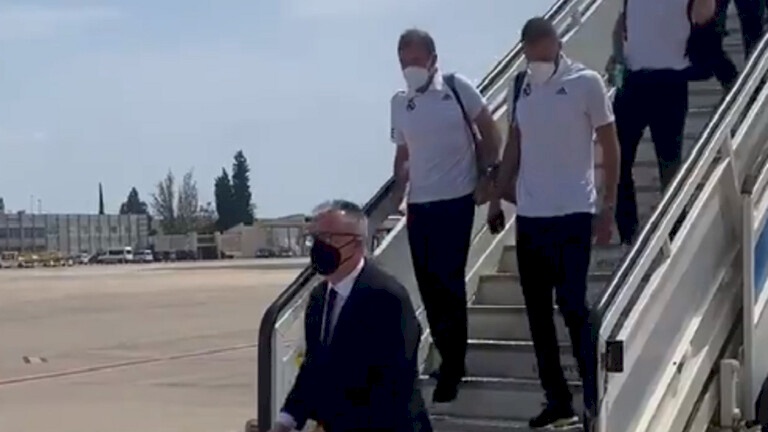 نجاة فريق ريال مدريد من حادث مروع كان سيقتلهم جميعا! (صور وفيديو)