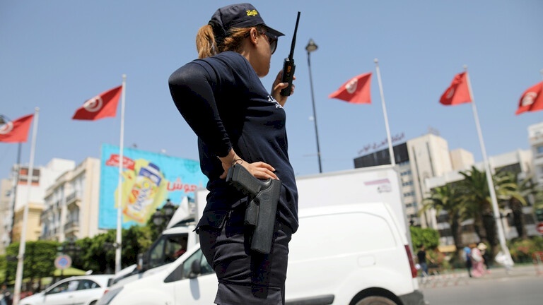 جريمة بشعة في تونس.. أب يذبح زوجته ويقتل ابنيه ثم ينتحر