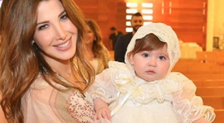 ابنة نانسي عجرم الصغيرة كبرت وتحولت الى نسخة عن أمها! (صور)