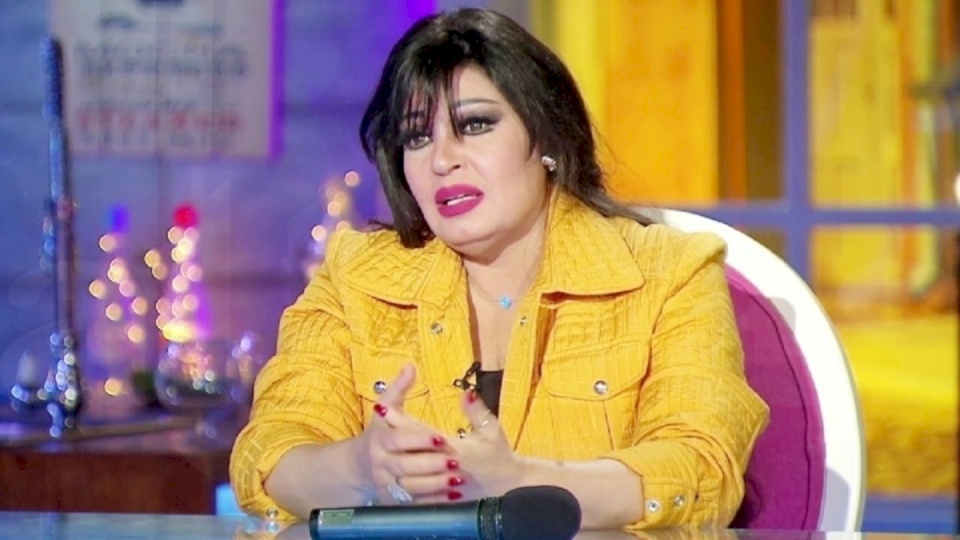فيفي عبده عن صعوبات عمل الراقصة: "إحنا شقيانين قوي بالقرش" (فيديو)