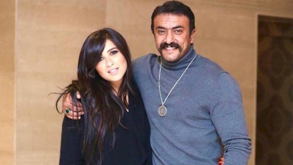 فيديو| إعلامية مصرية تكشف حقيقة طلاق ياسمين عبد العزيز