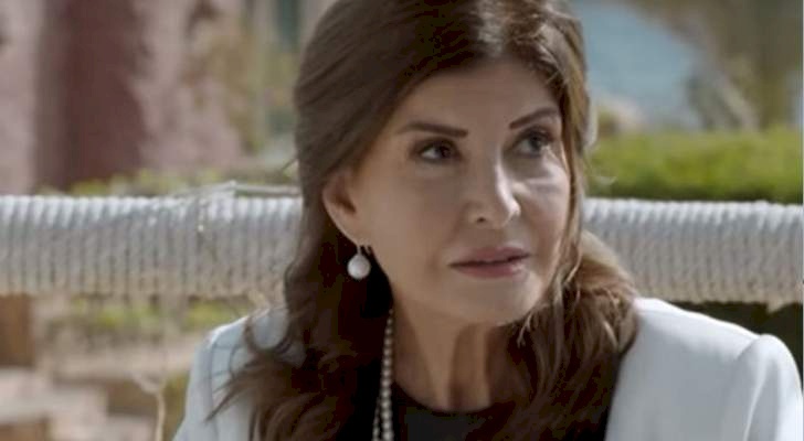 نجاة الفنانة ميرفت أمين من الموت حرقاً