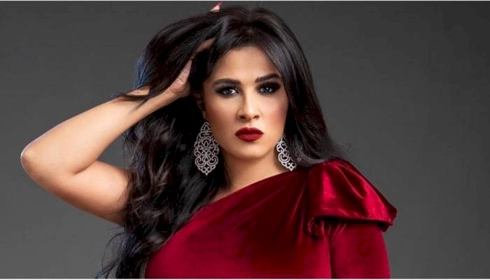 شاهد| أول تعليق من ياسمين عبدالعزيز بعد مرورها بأزمة صحية