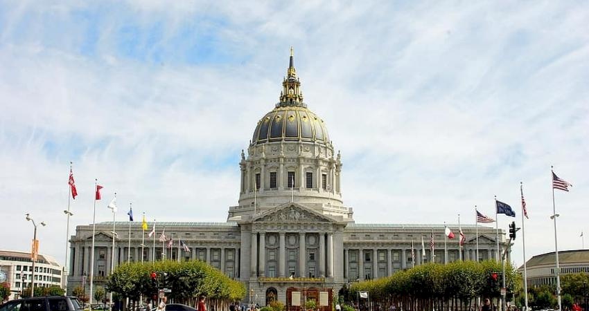 برلمان ولاية كاليفورنيا يقر تدريس منهاج يعتبر إسرائيل دولة فصل عنصري