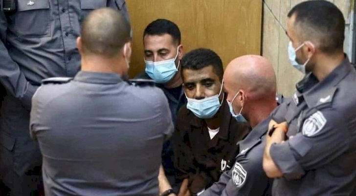 محدث| الاحتلال ينقل الأسير زكريا زبيدي للعلاج