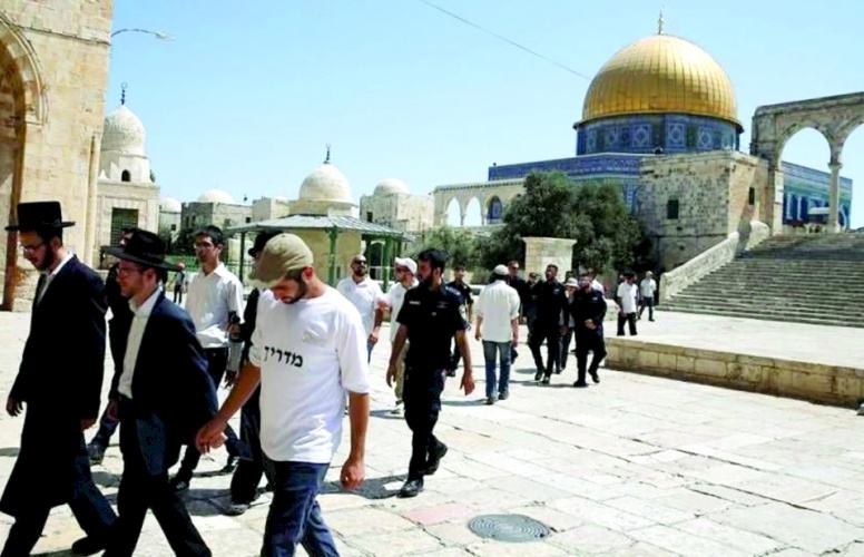 الأردن لسلطات الاحتلال: احتراموا حرمة المسجد الأقصى