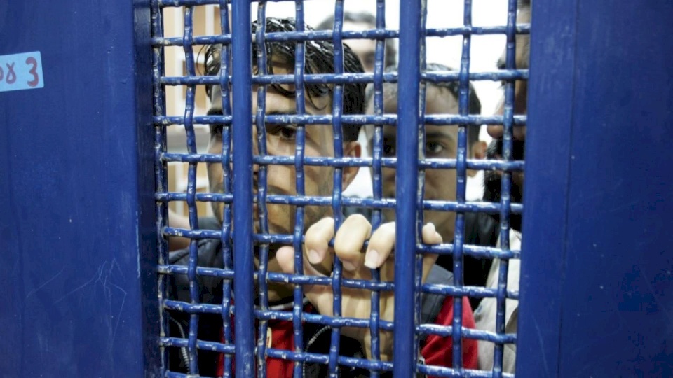 نادي الأسير: عشرات الأسرى يعانون من آثار التنكيل وعمليات القمع