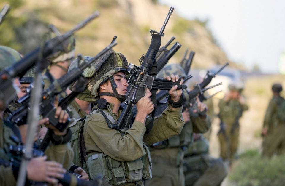 119 مؤسسة أميركية ودولية تؤيد وقف تسليم أسلحة لإسرائيل