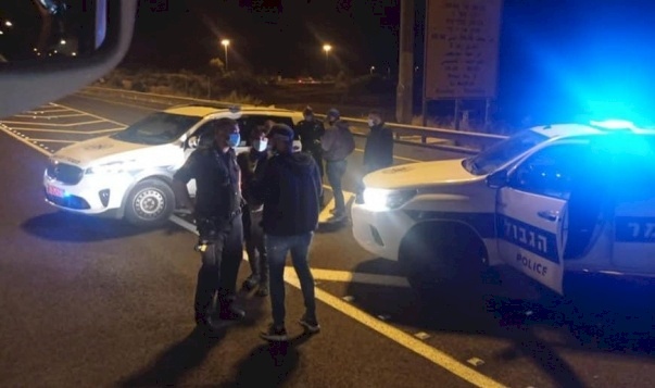 الشرطة تمنع وصول مصلين من أم الفحم وعكا إلى المسجد الأقصى