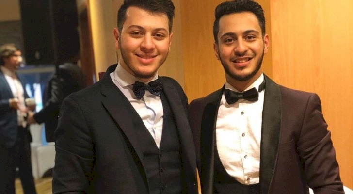 مشادات كلامية بين معتصم مقداد وشقيقه الوليد بسبب زوجته ووالدهما يتدخل (فيديو)