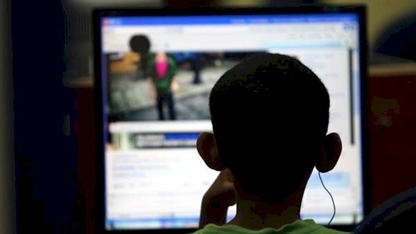 ما حقيقة تسبب طفل صيني عمره 13 عاما في أعطال منصات فيسبوك؟