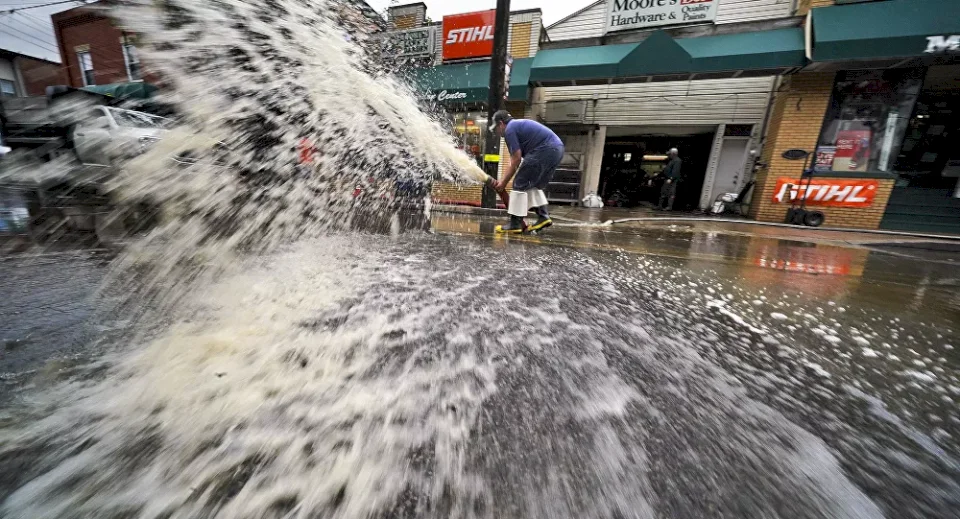 مصرع 538 أمريكيا وخسائر تقدر بـ 100 مليار جراء التغيرات المناخية في 2021