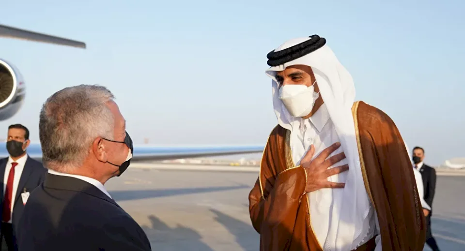 "قضية فلسطين" على طاولة أمير قطر وملك الأردن في الدوحة