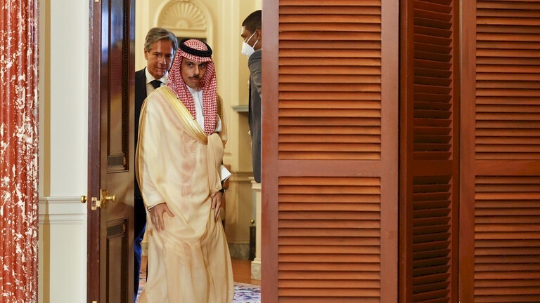 الإعلام العبري يحتفي بتصريح منسوب لوزير خارجية السعودية