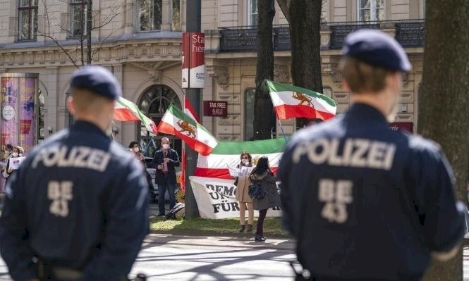 واشنطن والقوى الأوروبية: على إيران استئناف المحادثات النووية من حيث توقفت
