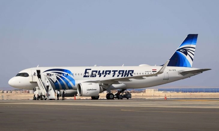 لوجود رسالة تهديد.. "مصر للطيران" تعيد رحلة متجهة إلى موسكو